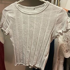 short-sleeved tee